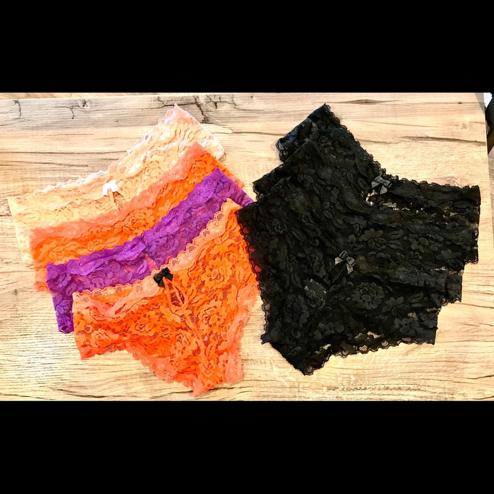 SET of 7 New, Size M Lace Brazilian Cheeky Panties